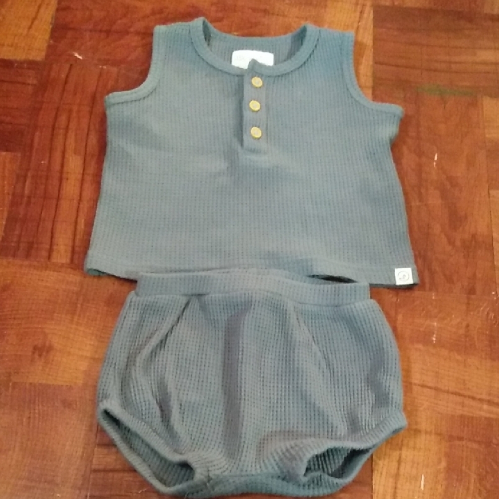Little Planet Organic by Carter's 3M Outfit, Tank Top & Shorts Waffle Knit Set - Picture 5 of 12